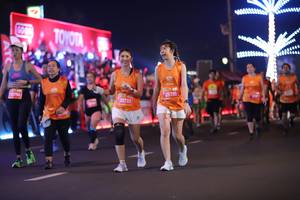 BIB: 25754, 25733, 25738
                            <button type="button" onclick="openModal(20721256)" class="btn btn-primary btn-sm float-right btn-popup" data-toggle="modal" data-target=".modal-high-quality">
                        <i class="fas fa-shopping-cart"></i> Add to Cart
                    </button>
                                            <button type="button" onclick="isThisMe(20721256, true)" class="btn btn-success btn-sm float-right btn-popup btn-isme hidden" data-toggle="tooltip" data-placement="bottom" title="นี่คือรูปของคุณใช่ไหม คลิกที่นี่เพื่อเอาเข้าอัลบั้ม">
                        <i class="fas fa-plus"></i> Add to album
                    </button>
                    <button type="button" onclick="isThisMe(20721256, false)" class="btn btn-warning btn-sm float-right btn-popup btn-isnotme hidden">
                        <i class="fas fa-ban"></i> Remove from album
                    </button>